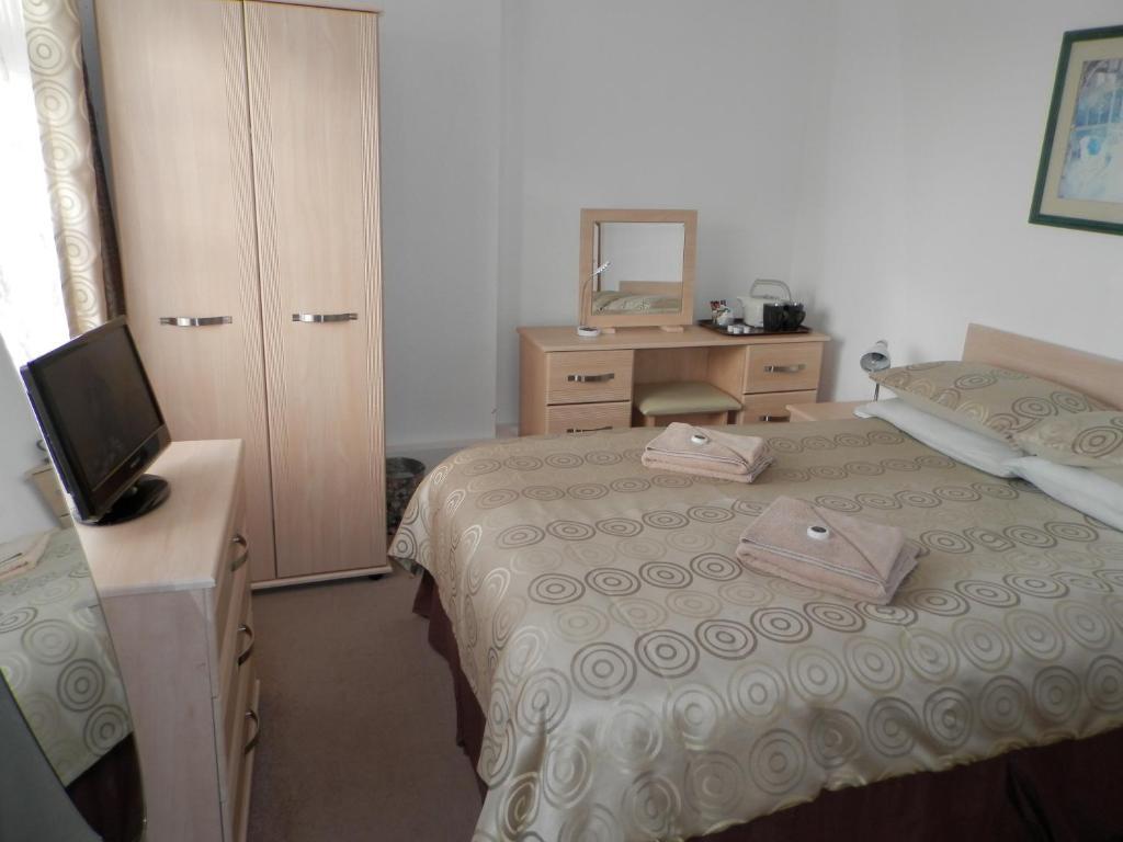 Wayside Cheer Hotel Castel Zewnętrze zdjęcie